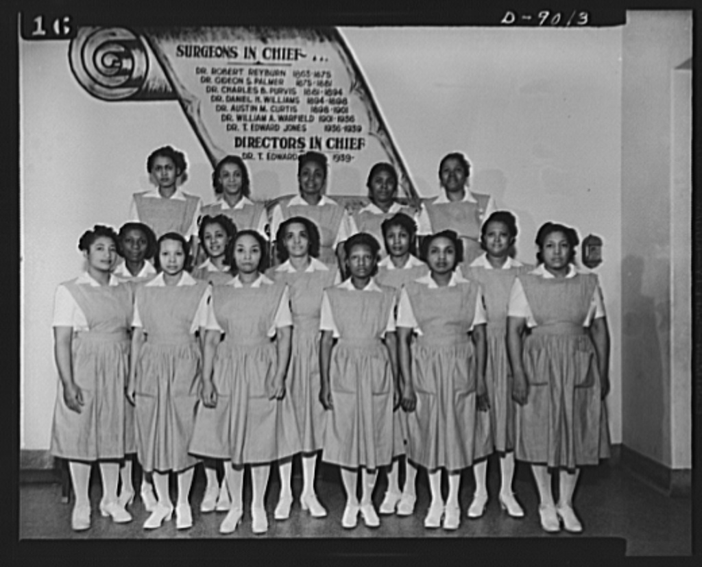 Girls Dress code (1943)